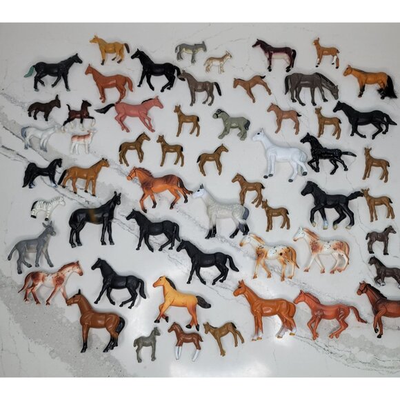 Vintage Plastic Horse Figurines farm playset cake toppers toy horse lot. - Picture 9 of 9